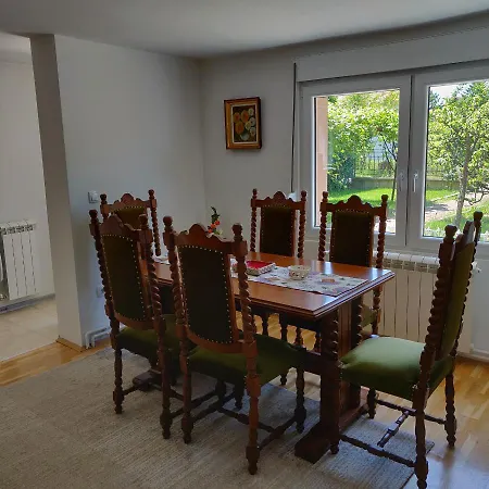 Big 70m2 With Free Parking Apartment *