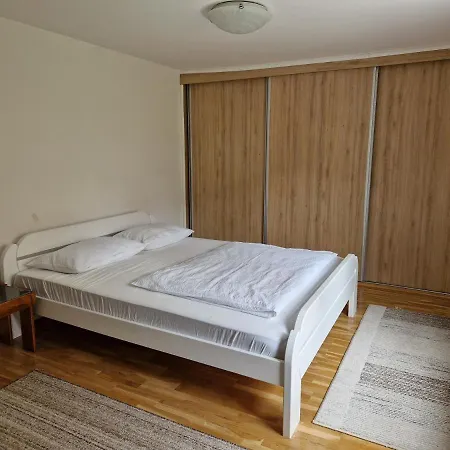 Big 70m2 With Free Parking * Belgrade