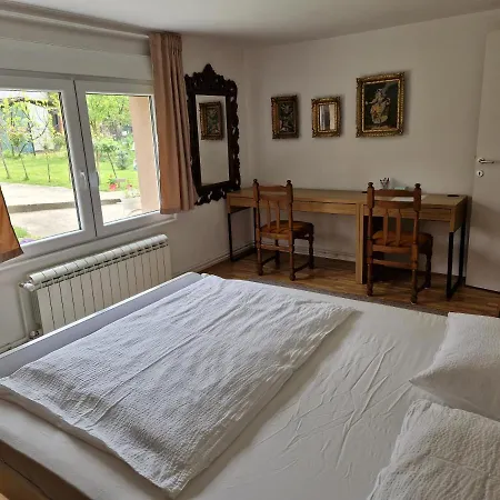 Big 70m2 With Free Parking Apartment